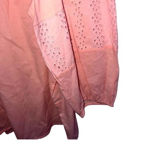 LANE BRYANT | NWT PINK EYELET KEYHOLE NECK BLOUSE - Picture 4 of 8